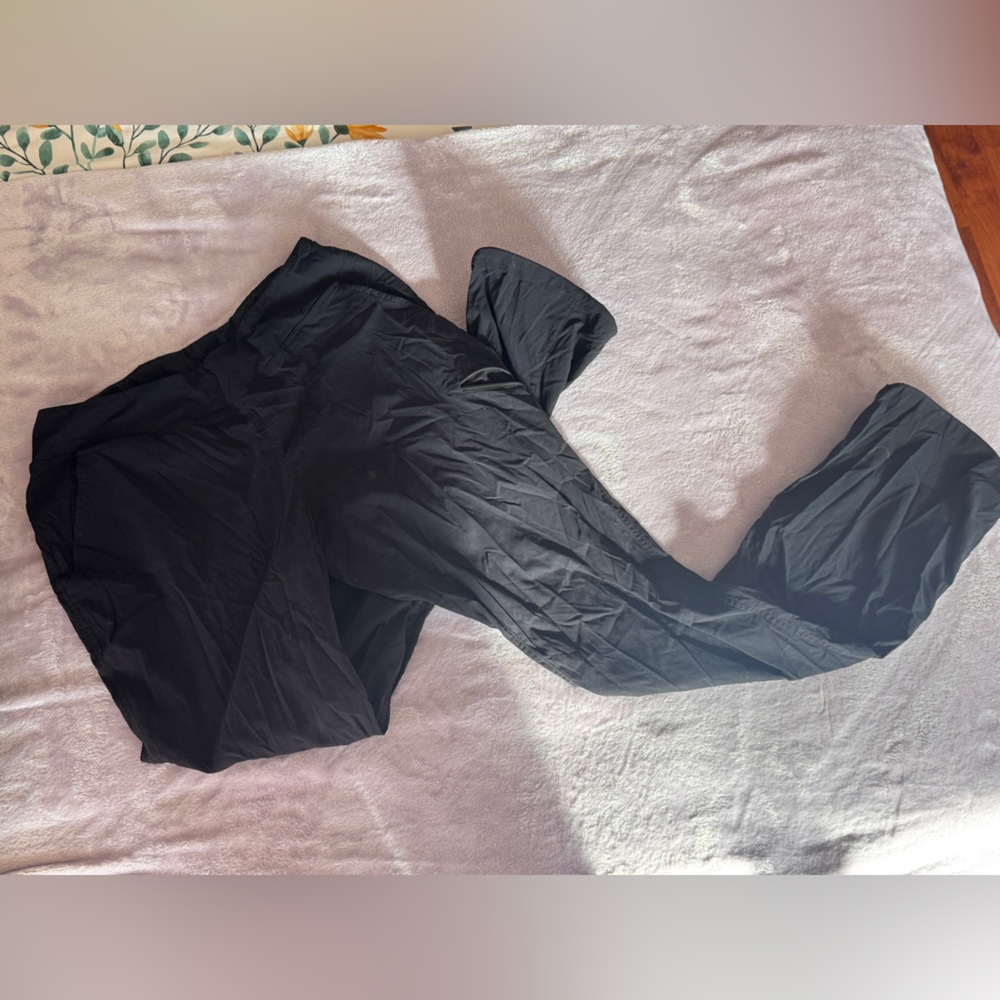 Black Mountain Hardwear athletic bottoms